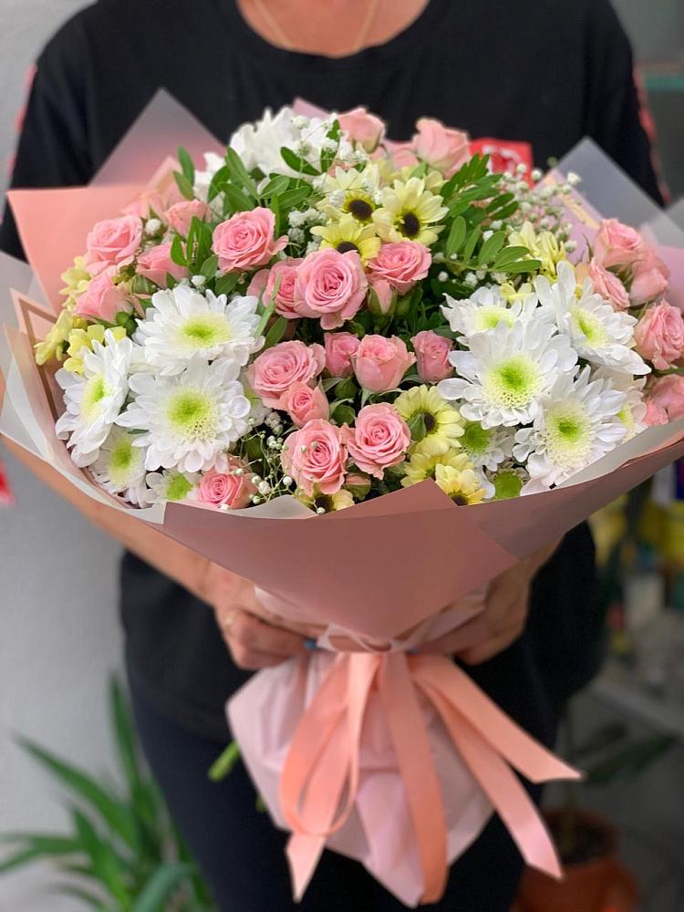 Букет цветов из: Розы и Хризантемы в Октябрьском Республики Крым