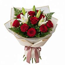 Букет цветов из:  Лилии и Розы в Октябрьском Республики Крым