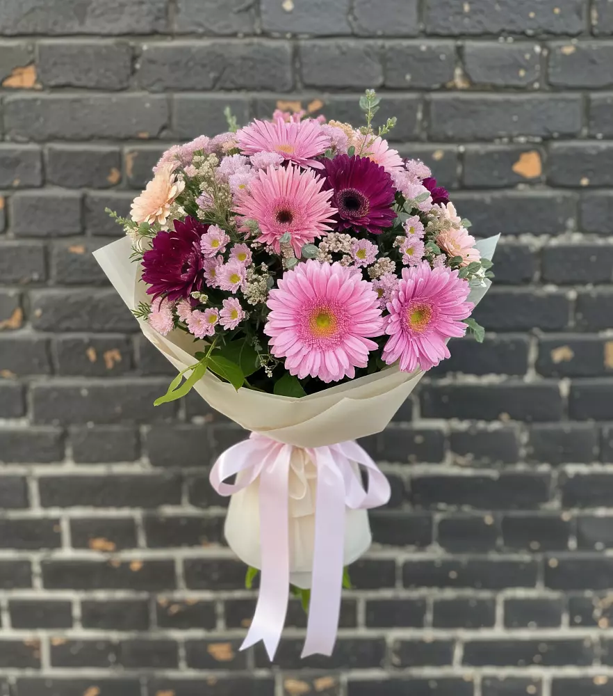 Букет цветов из: Герберы и Хризантемы в Октябрьском Республики Крым