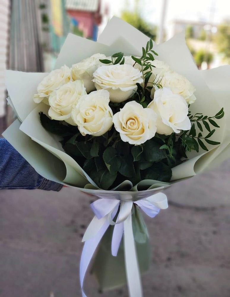 Букет Белые розы Проуд в Октябрьском Республики Крым