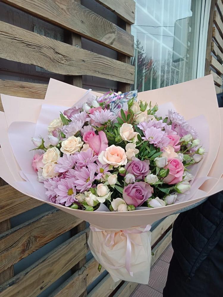 Букет цветов из: Розы и Хризантемы в Октябрьском Республики Крым