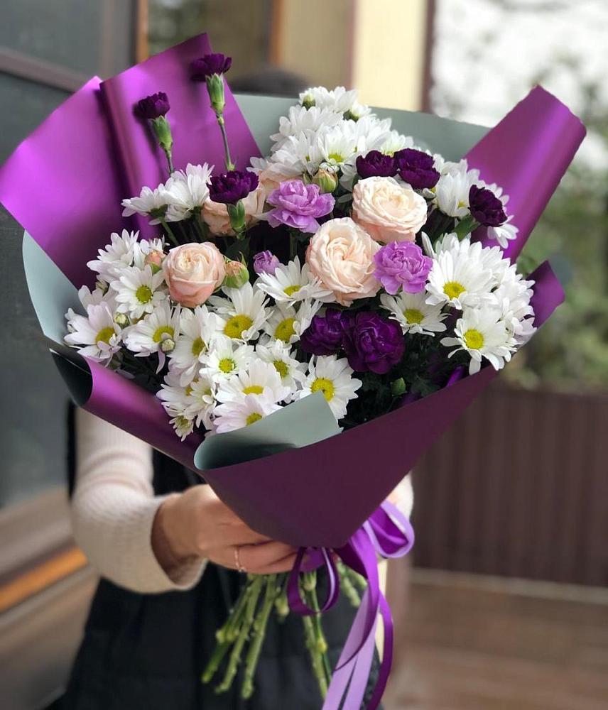 Букет цветов из: Хризантемы, Гвоздики и Розы в Октябрьском Республики Крым