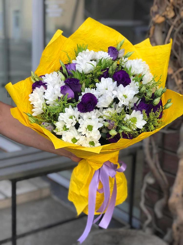 Букет цветов из: Ирисы, Хризантемы и Ромашки в Октябрьском Республики Крым