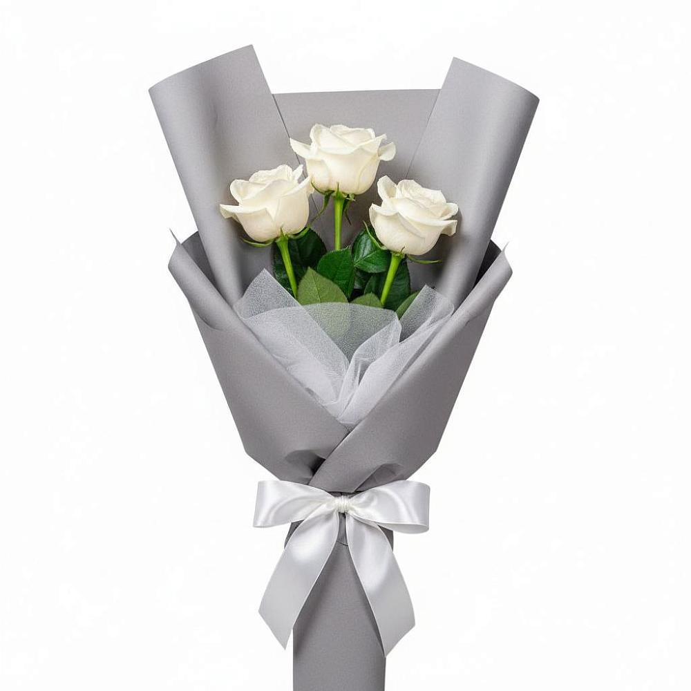 Букет 3 белые розы в Октябрьском Республики Крым