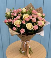 Букет цветов из:  Розы в Октябрьском Республики Крым