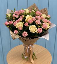Букет цветов из:  Розы в Октябрьском Республики Крым
