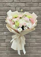 Букет цветов из:  Гвоздики, Розы, Лизиантусы и Хризантемы #REPLACE_PRED# Октябрьском Республики Крым