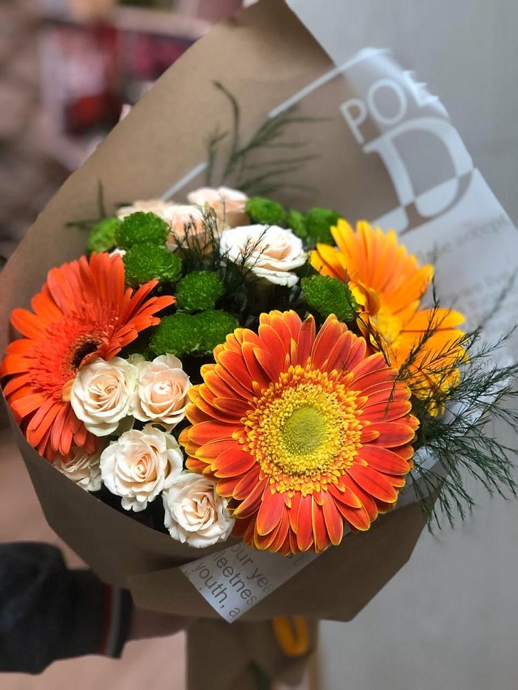 Букет цветов из: Герберы, Хризантемы и Розы в Октябрьском Республики Крым