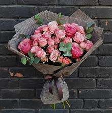 Букет цветов из:  Розы в Октябрьском Республики Крым